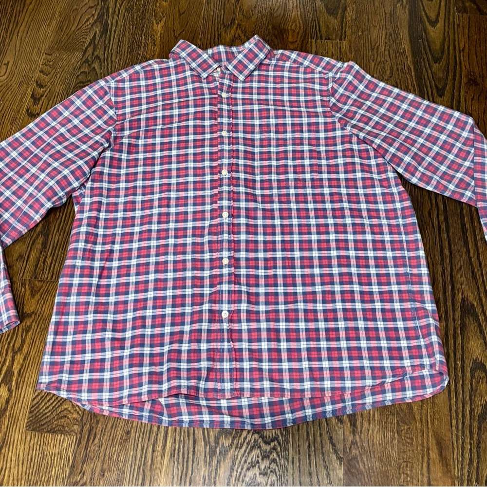 Vineyard Vines Red and Blue Checkered button‎ down size XXL